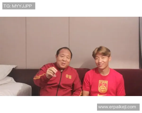 足球明星们的红包故事与背后的温情瞬间揭秘